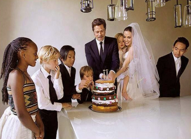 Which Famous Celebrity Couples Chose To Have A Small Wedding?